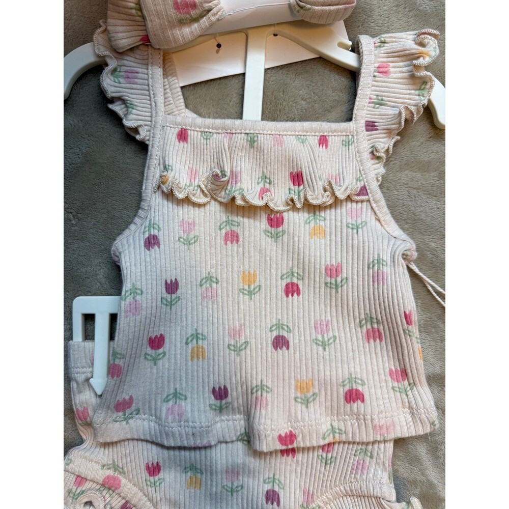 Baby Girl 2 pc Ruffle Tank Top With Ruffle Bottom Shorts Bloomers Set size 0-3 m - Picture 2 of 6